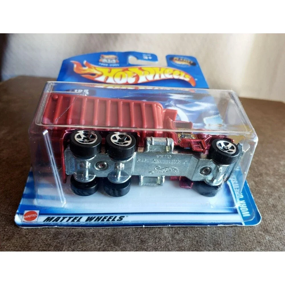 2003 Hot Wheels PETERBILT DUMP TRUCK Red #159 WORK CREWSERS 5/10 ZAMAC Big Ed's